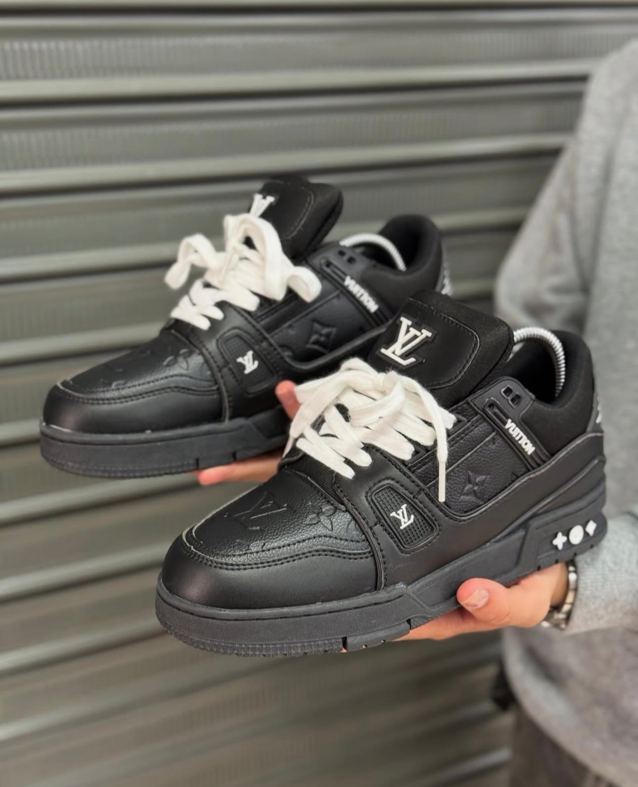 LV TRAINER EXCLUSIVE