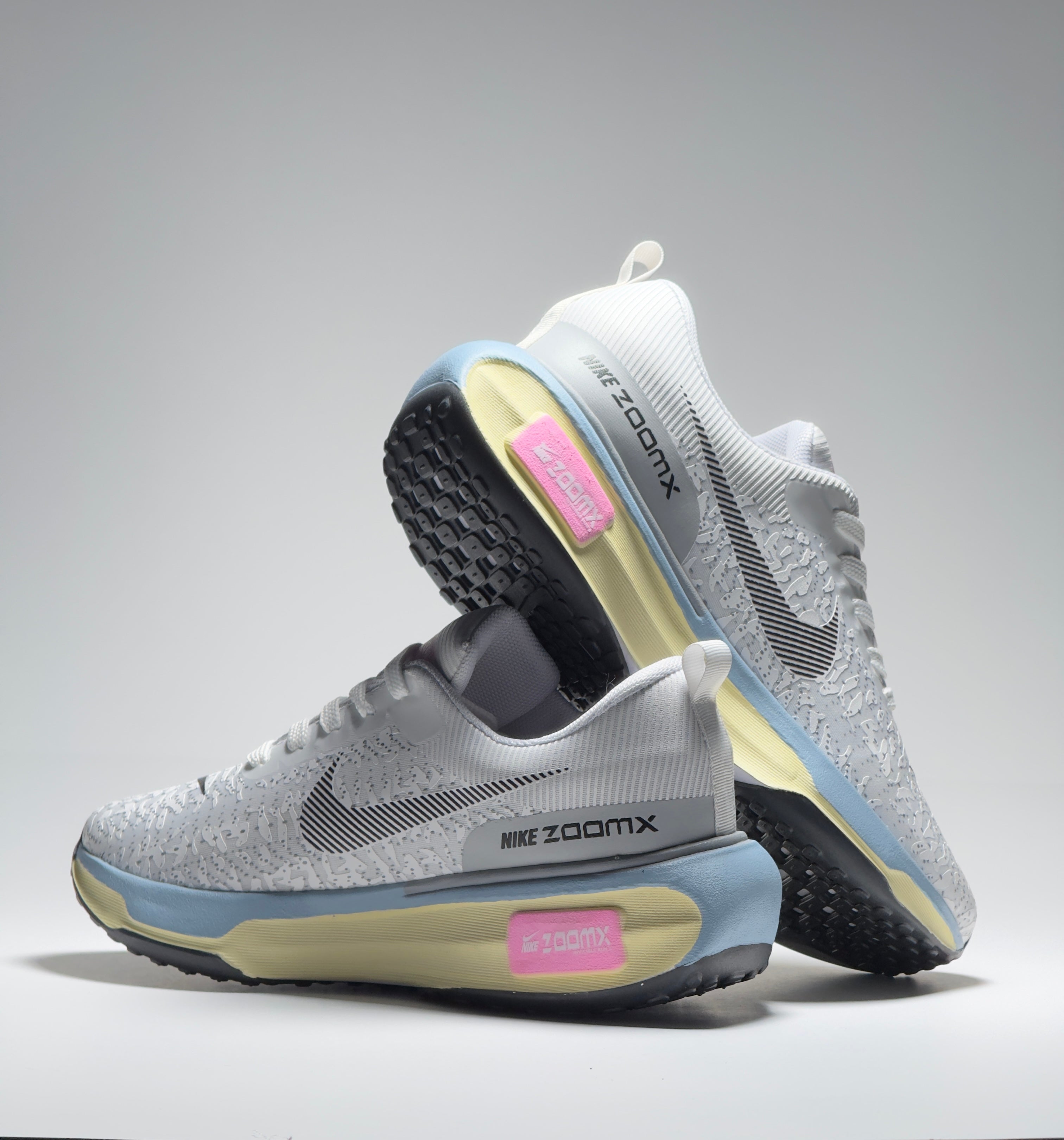 NIKE INVINCIBLE ZOOM X