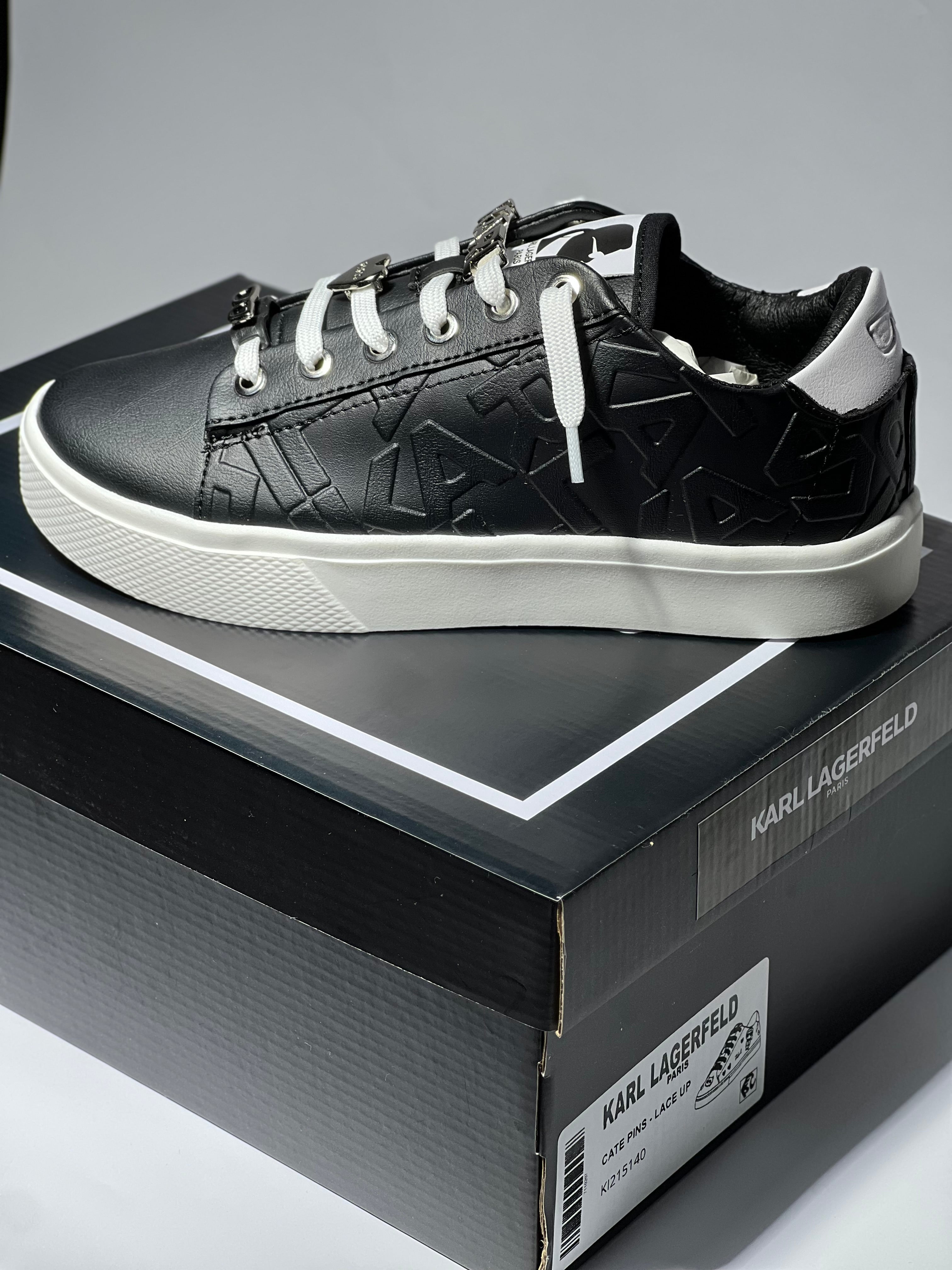 NUEVA REFERENCIA KARL PARIS