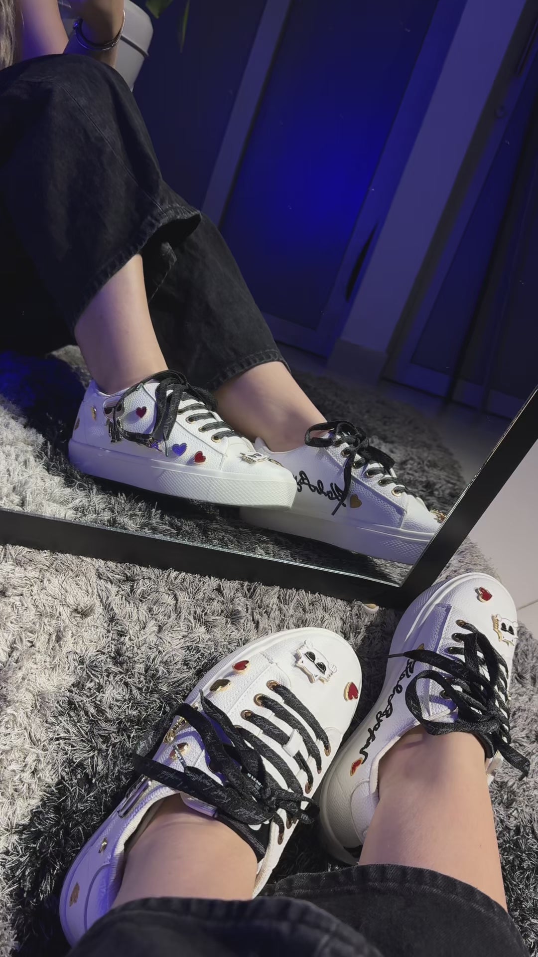 KARL LAGERFELD PARIS